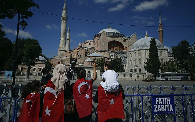 AP_20193768914568-640x400.jpg