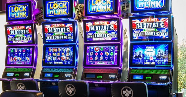 Comment fonctionnent les machines à sous de casino ? machine1.jpg