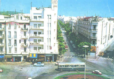 L’immeuble de la montre au passage a Tunis, par Freddy Galula