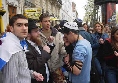 LA MANIF LOUBA DU 7 AVRIL 2002 ( par le brave bernard sberro)