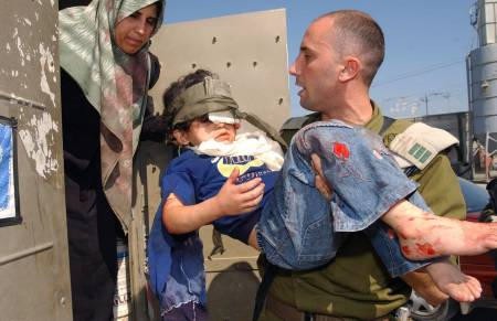 UN RAID ISRAELIEN CONTRE LE HAMAS FAIT 12 MORTS